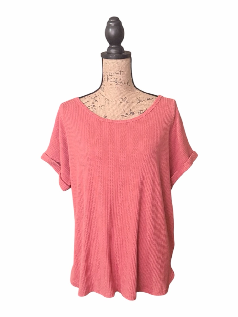 LuLaRoe Short Sleeve Scoop Neck Top in Coral Pink